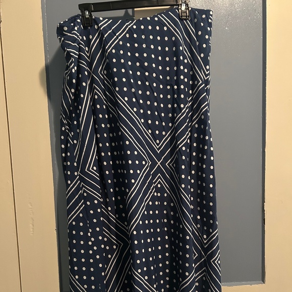 Abercrombie and Fitch Printed Maxi Skirt - Picture 1 of 5